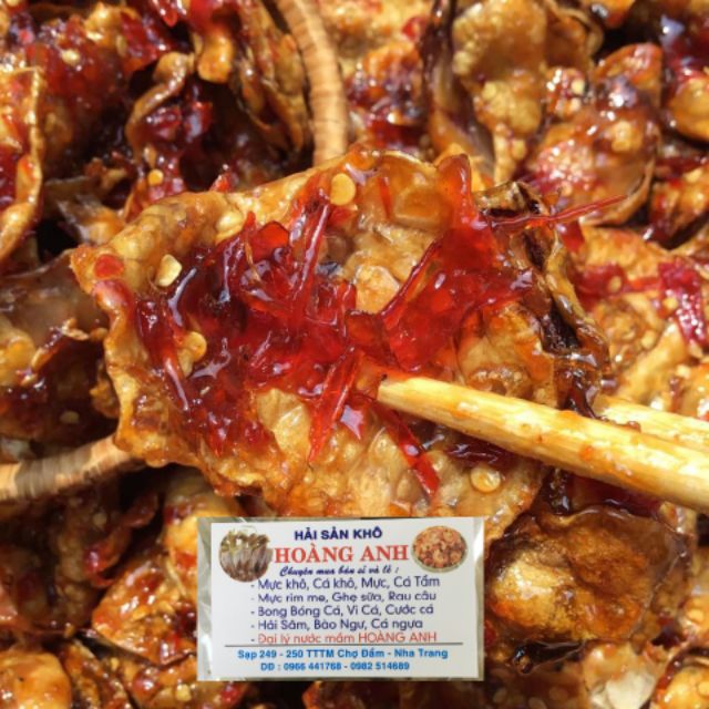 Mực rim me nguyên con