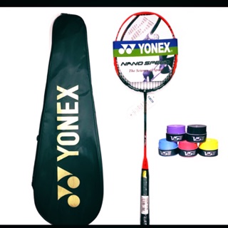 Vợt yonex tặng cuốn cán yonex xịn