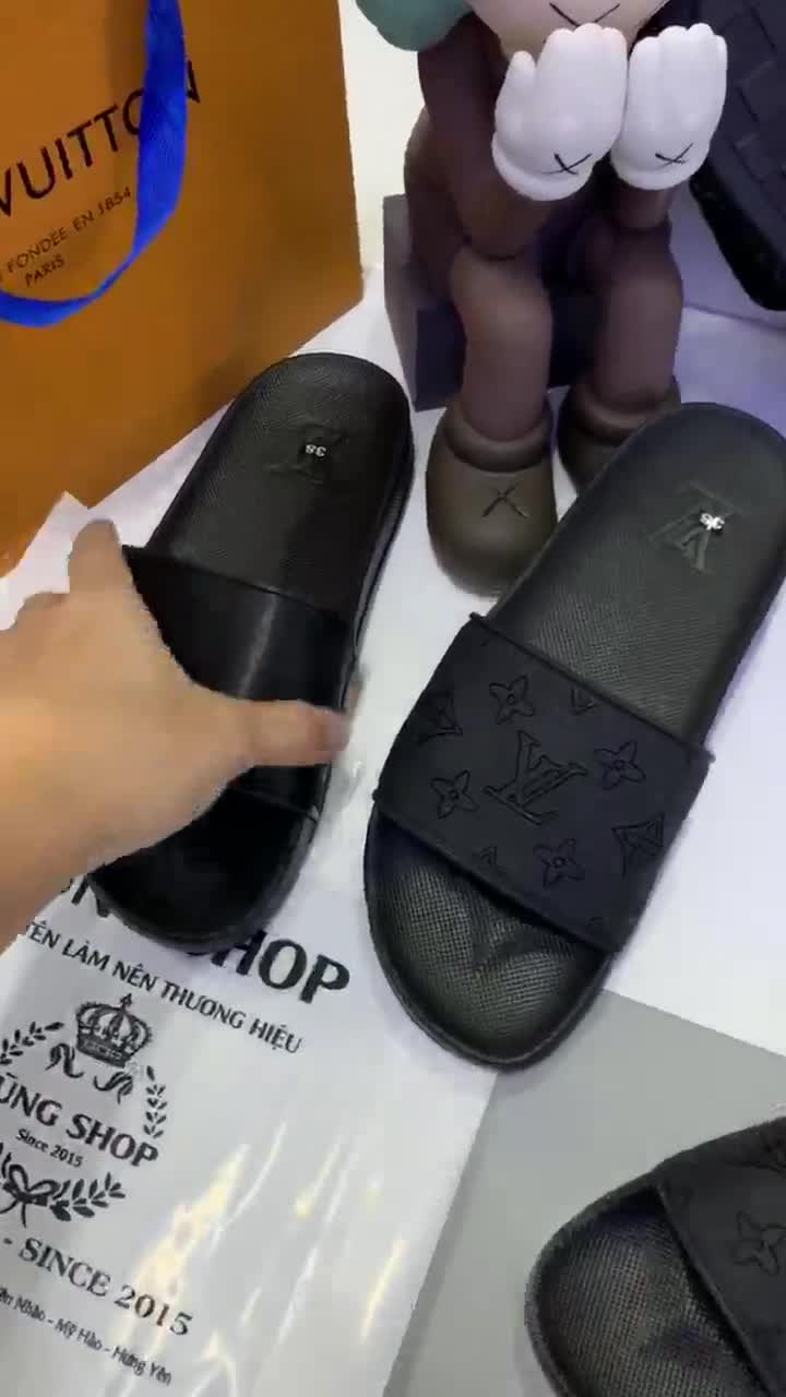 Áo Sơ Mi BURBERRY London England Dài Tay Bản Cao Cấp Ao Somi Burberry Màu Be Thêu Chữ Trước Ngực Chất Lụa Mát Mịn | BigBuy360 - bigbuy360.vn