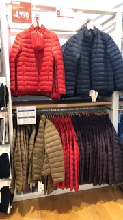 Áo lông vũ có mũ UNIQLO 2018