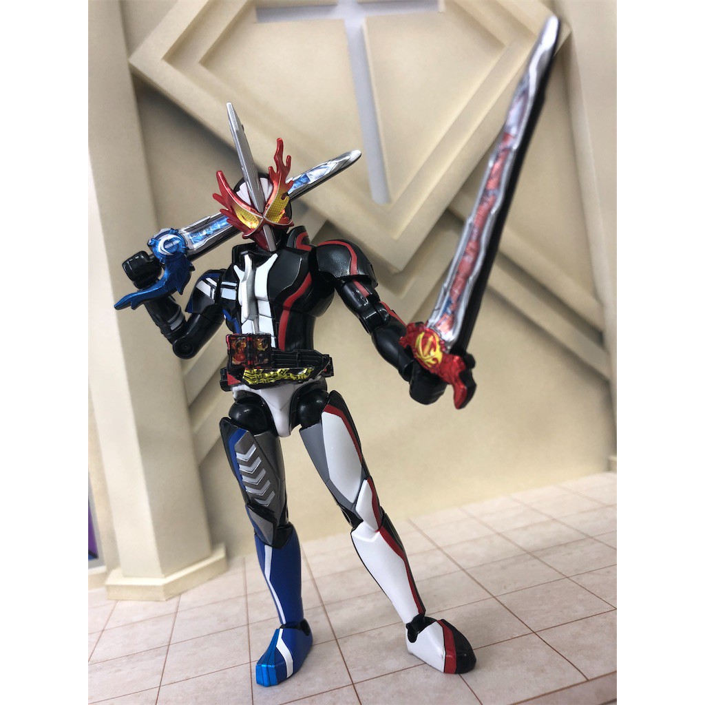 Mô hình Động SoDo Kamen Rider Saber Zero One Decade(Chính hãng)