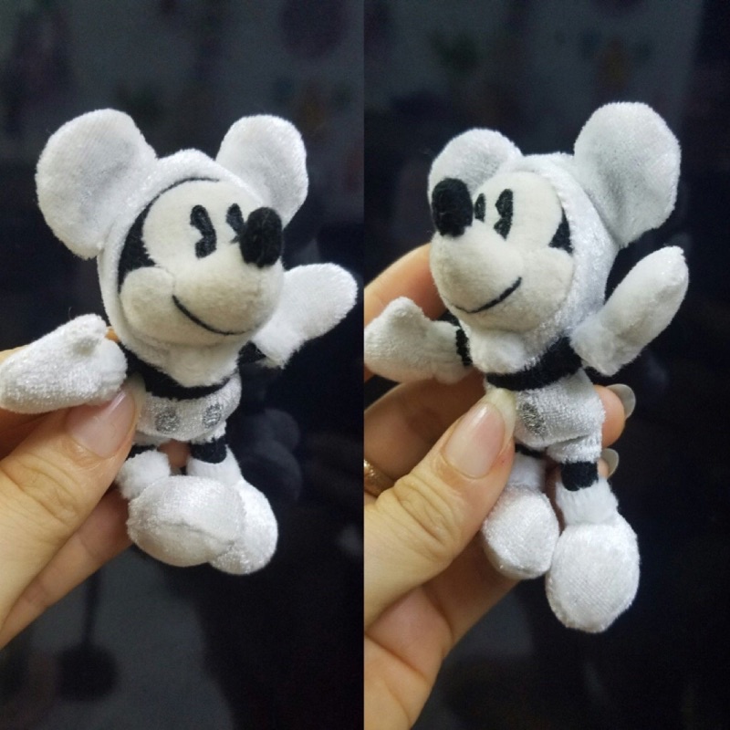 Móc khóa , móc điện thoại gấu bông trang trí Mickey