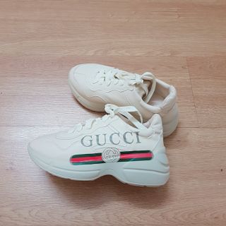 Giầy Gucci hàng cao cấp