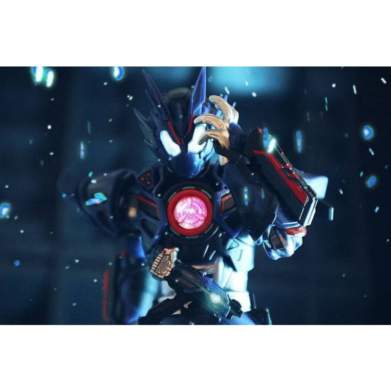 703962_4