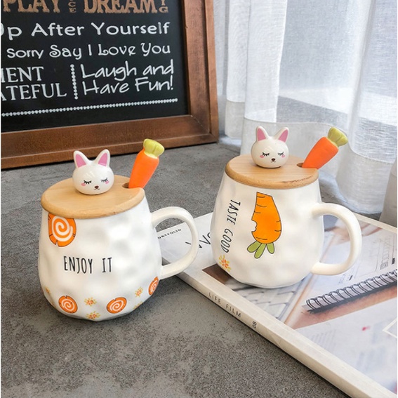Ly sứ có nắp hình thỏ dễ thương 400ml, cốc uống nước có quai kèm thìa carrot