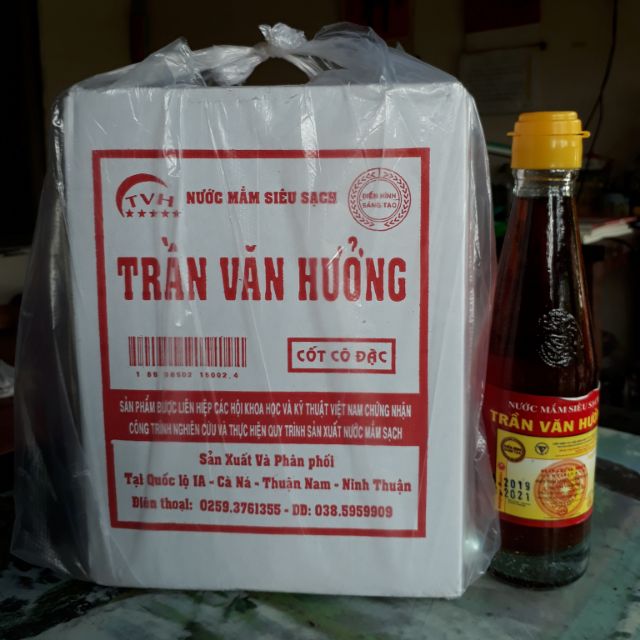 Nước mắm siêu sạch Trần Văn Hưởng (6 chai cốt cô đặc) được Hội Khoa học Kỹ thuật Việt Nam chứng nhận nước mắm sạch