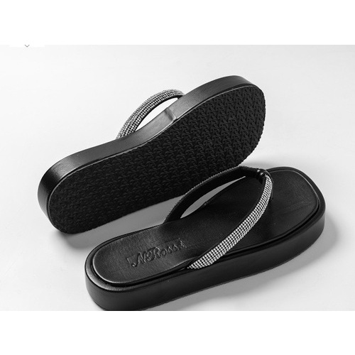 Dép Kẹp Nữ đính đá Nrossi đế bánh mì siêu nhẹ màu đen size nhỏ 32 33 34 35