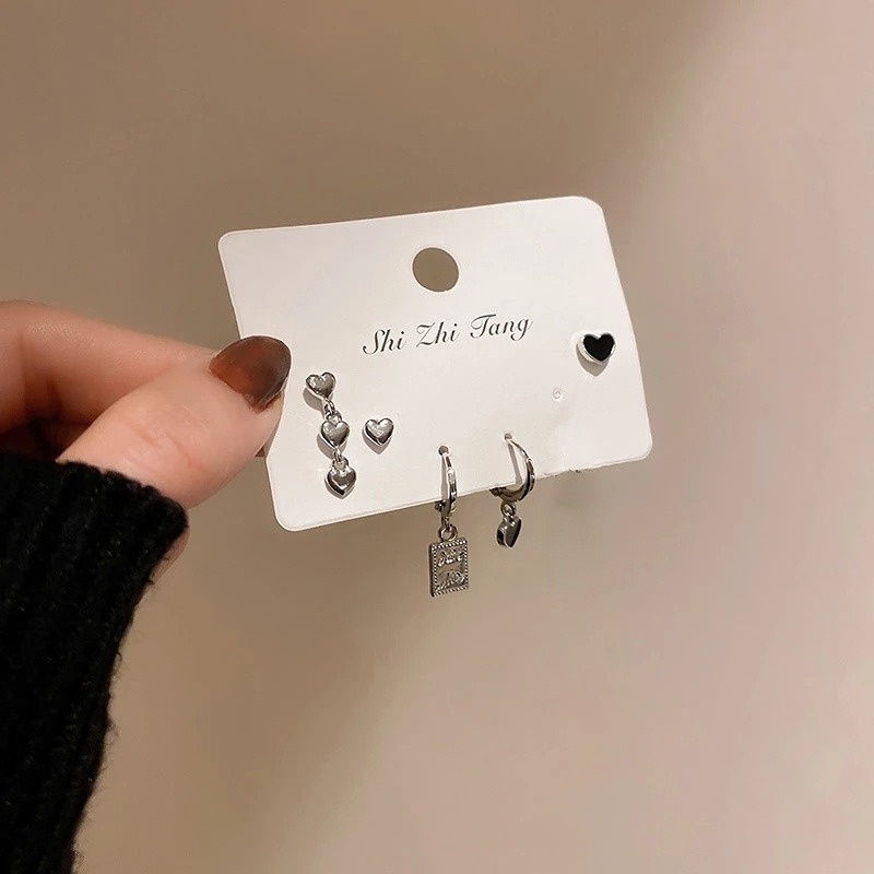 Bông Tai Hình Trái Tim Màu Đen Bằng Hợp Kim Thời Trang Cá Tính Cho Nữ