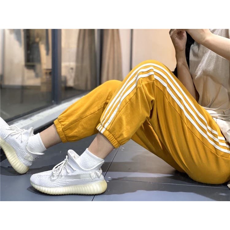 Quần Jogger Kaki 3 Sọc Unisex Form Nam Nữ