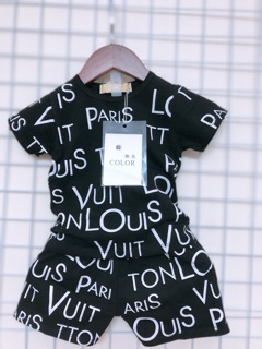 Sỉ lố Chữ