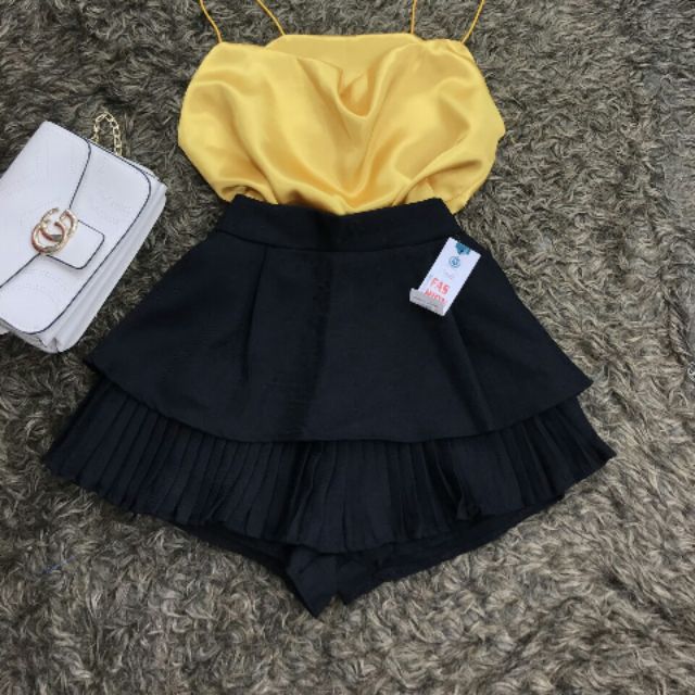 Chân váy xếp ly ba tầng