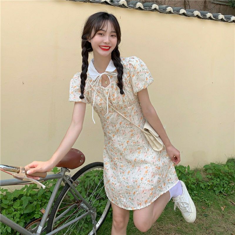 [🍓Order] Đầm hoa tay ngắn cổ sen cut out trẻ trung | BigBuy360 - bigbuy360.vn