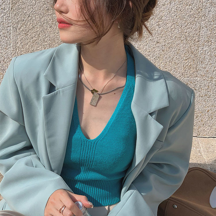 Mùa hè vai xéo thiết kế gợi cảm cảm giác phụ nữ áo yếm không tay dệt kim | BigBuy360 - bigbuy360.vn