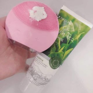 MÁY RỬA MẶT FOREVER LUNA MINI GIÚP RỬA MẶT SẠCH HƠN