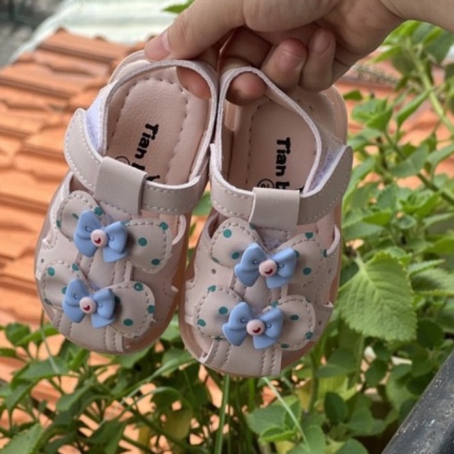 Giày sandal quai hậu tập đi cho bé gái từ 9 tháng đến 4 tuổi có đèn Ankids 9564