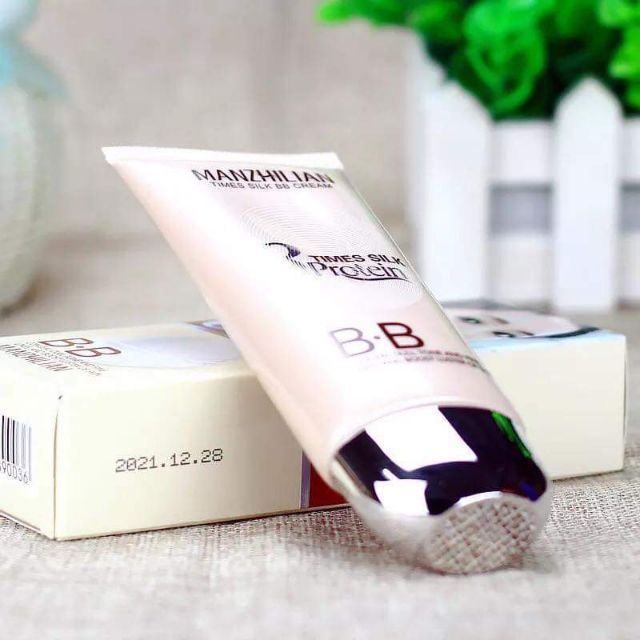 KEM NỀN TRẮNG DA BB CREAM MANZHILIAN