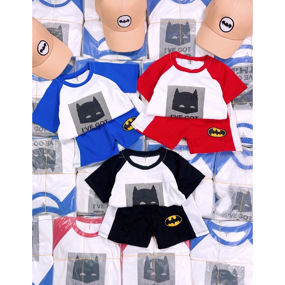 Bộ cộc tay bé trai TẶNG KÈM MŨ, Sét cộc tay chất cotton họa tiết Batman kèm mũ lưới trai
