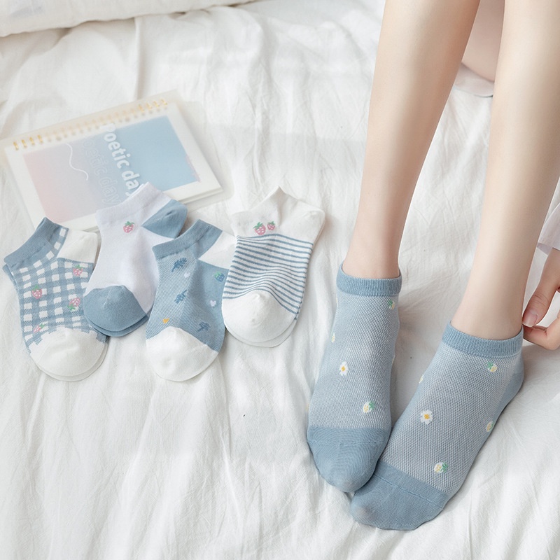 Tất Nữ Cổ Ngắn Chất Liệu Vải Cotton Co Giãn Họa Tiết Dâu Tây Phong Cách Hàn Quốc