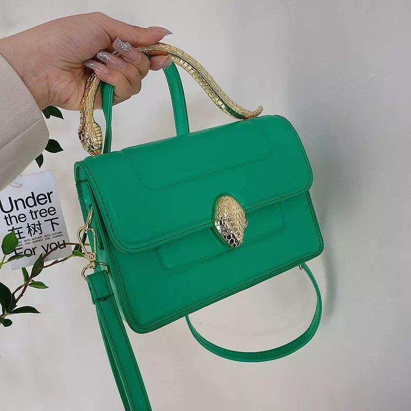 Túi tote đeo chéo/ xách tay đính đá kiểu đầu rắn thời trang 2022 dành cho nữ