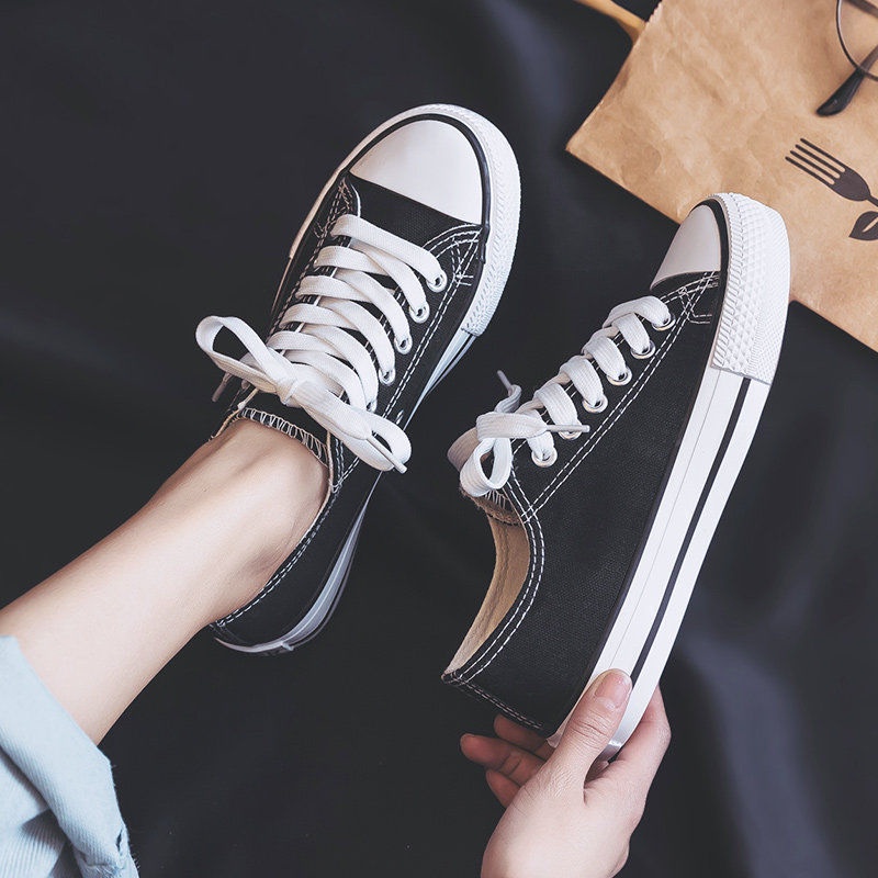 Giày Lười Vải Canvas Mùa Hè 2022 Mới Mẻ Không Gót Nửa Bàn Chân Và Thấp Màu Trắng Nhỏ Cho Nữ Sinh