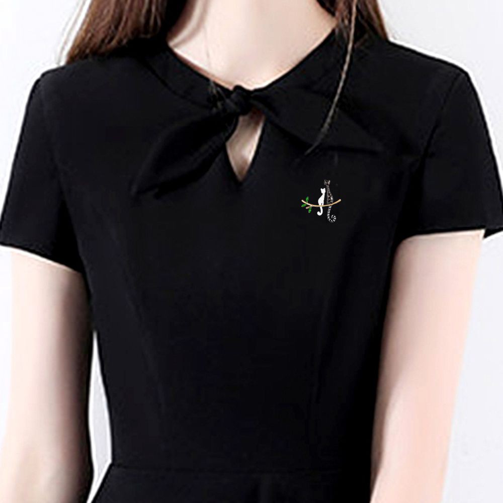 Huy hiệu cài áo hình mèo