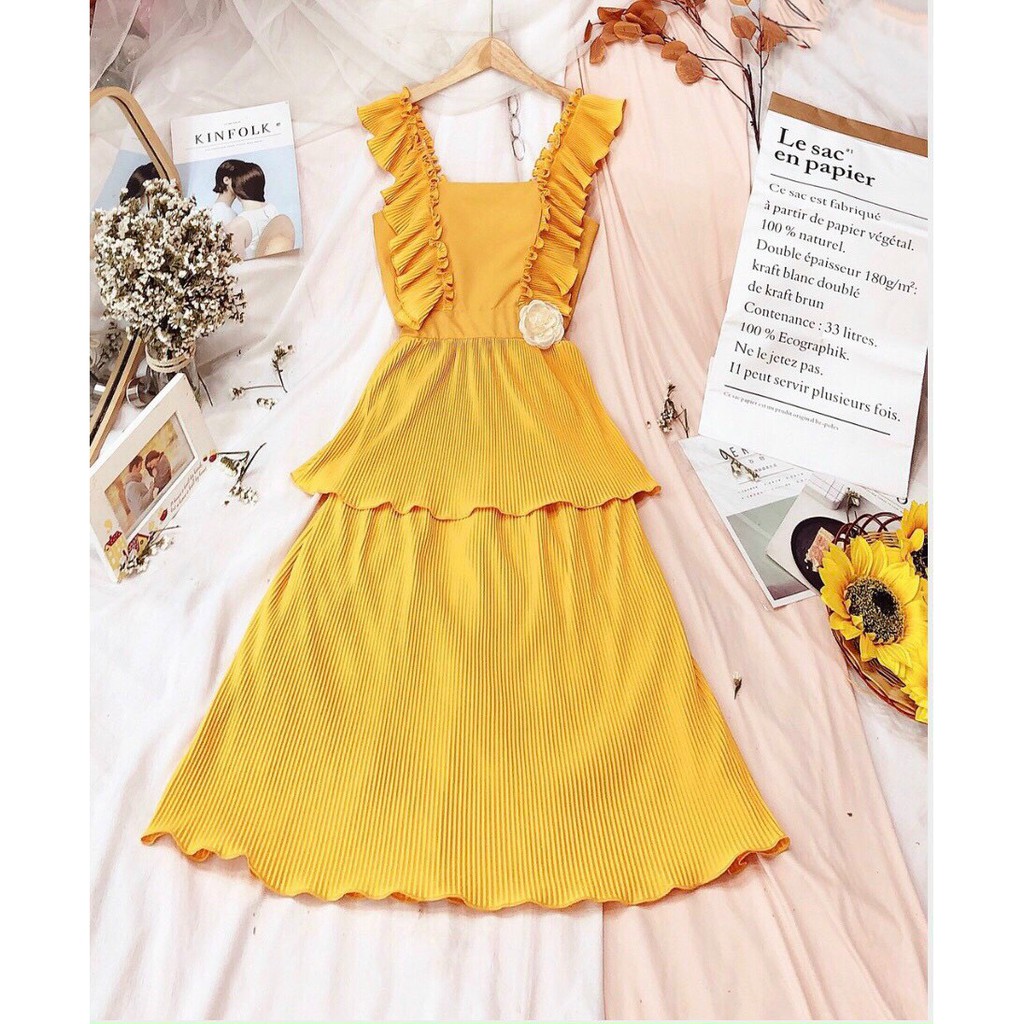 Đầm váy dập ly kem tang hoa phong cách XUKA-DRESS MT040