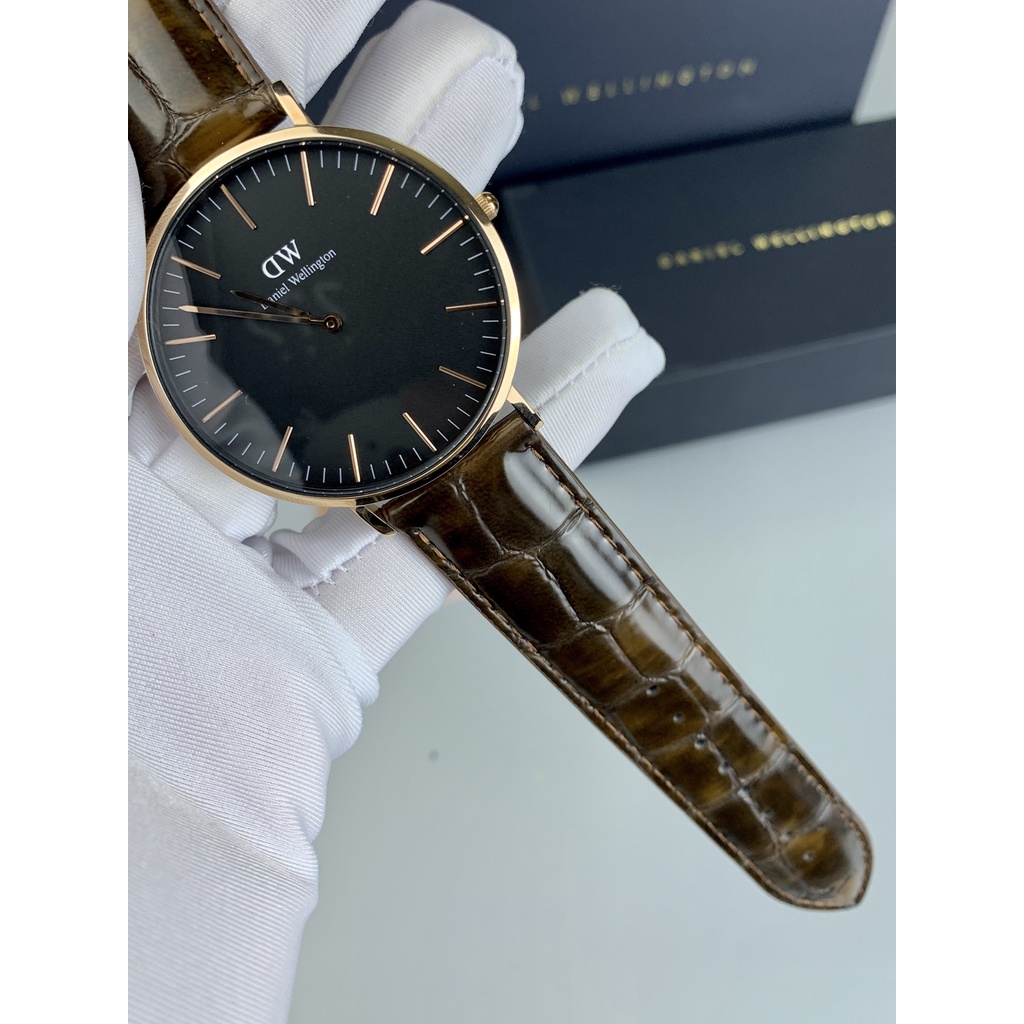 Đồng hồ nam DW chính hãng dây da nâu