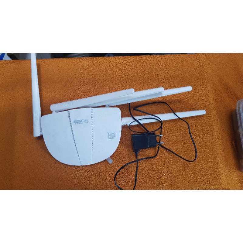 router băng tần kép totolink a810r