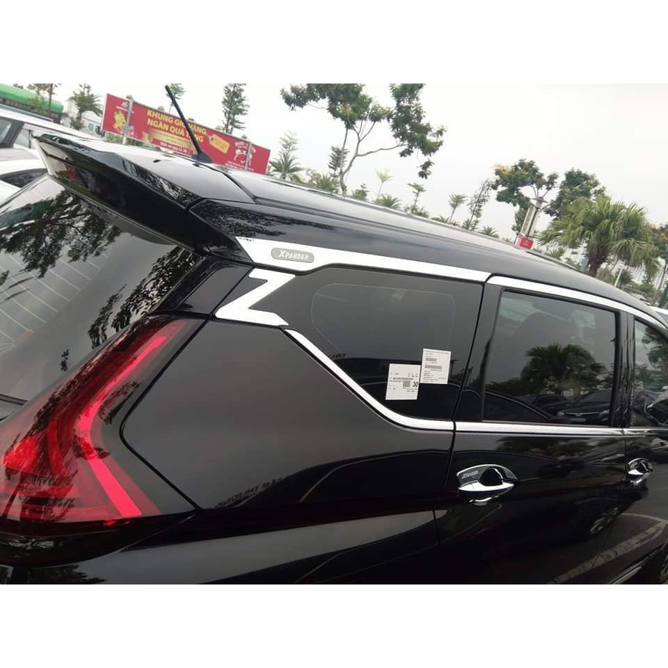 Nẹp viền chân kính, cong kính inox xe Xpander 2018- 2021, 2022, 2023 có chữ Z cao cấp
