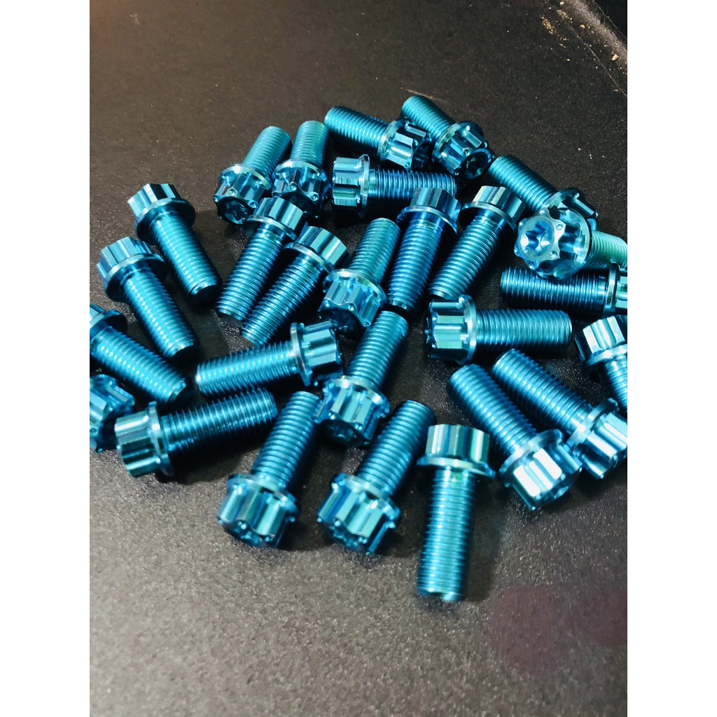 Ốc Titan Gr5 10l 10l23 mẫu salaya, mẫu mới nhất gắn pass heo trước các dòng xe Yamaha