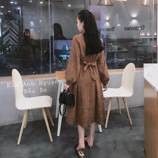 Váy chấm bi nhung