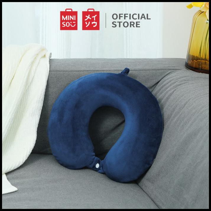 Miniso Gối Kê Cổ Hình Chữ U Bằng Cao Su Non Màu Xanh Lá Tvl415