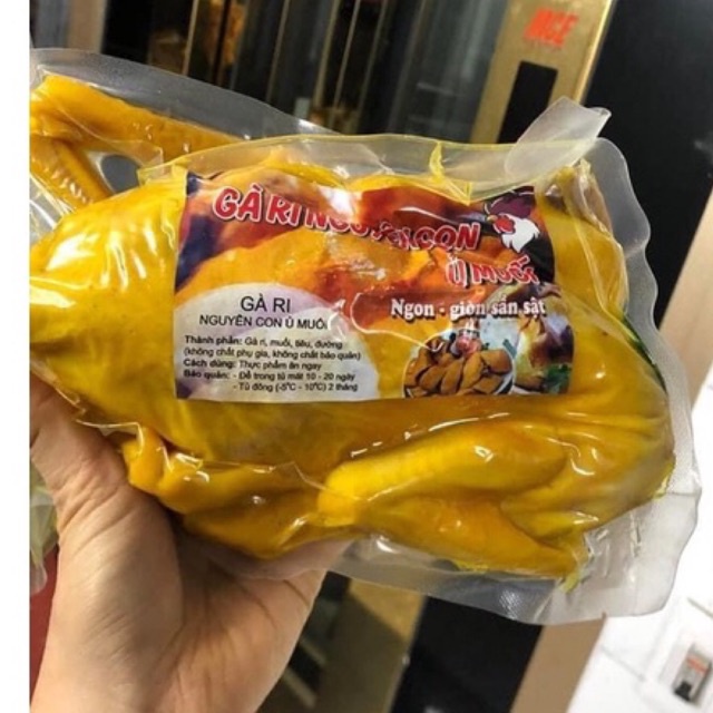 Gà ủ muối nguyên con chuẩn ngon