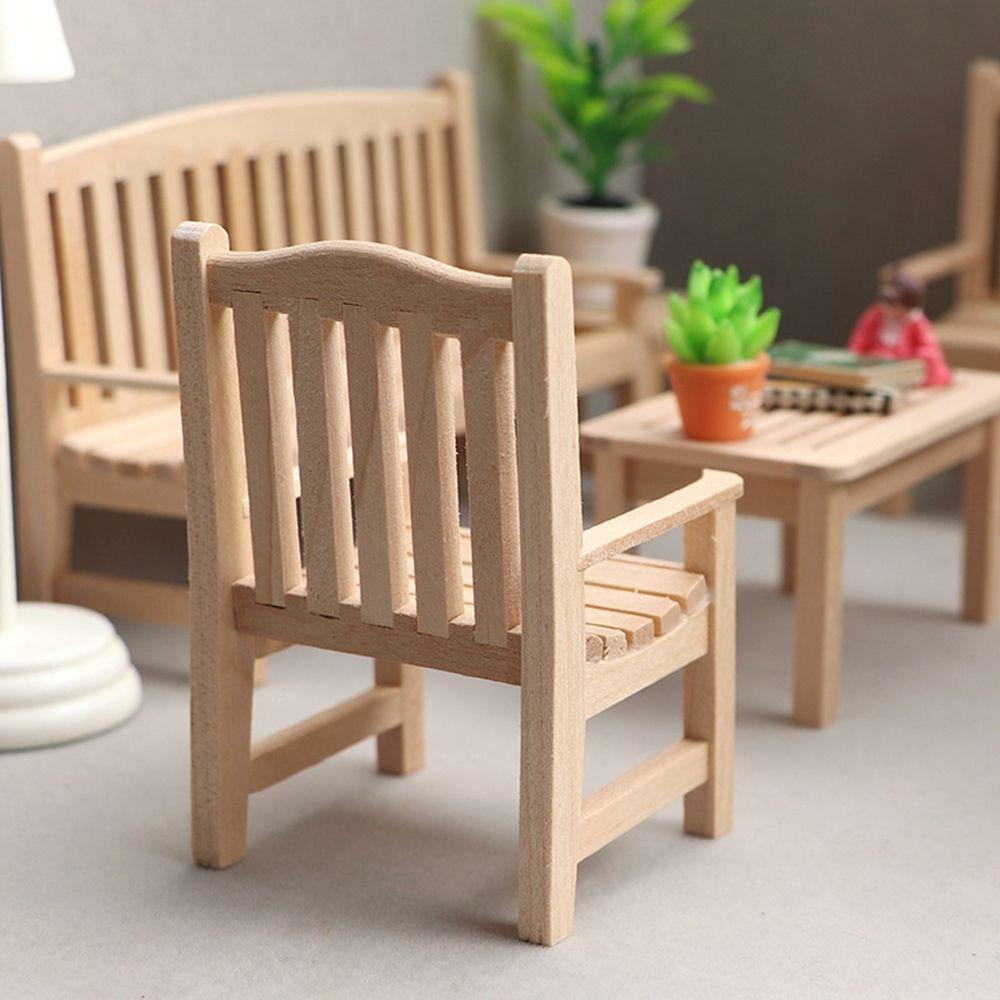 Bàn Gỗ Mini 1 / 12 Dùng Trang Trí Nhà Búp Bê