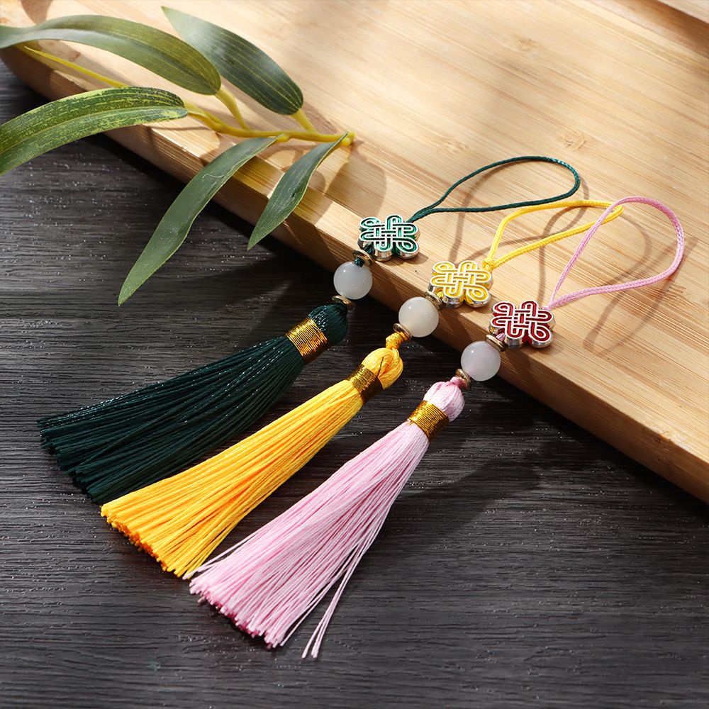 Dây đeo điện thoại phối tua rua thắt nút phong cách Trung Hoa nhiều màu 14cm