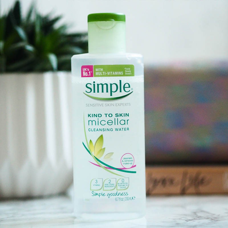 Nước tẩy trang Simple Kind to Skin Micellar Cleansing Water 200ml