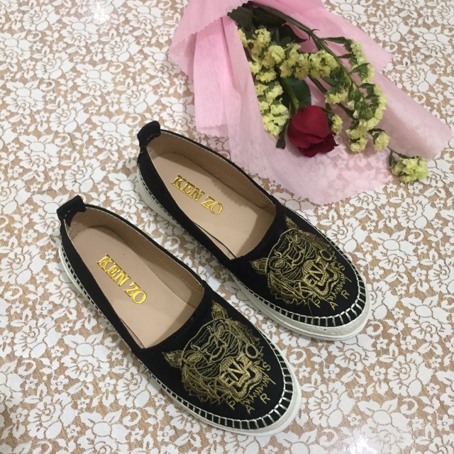 giàylườithêu