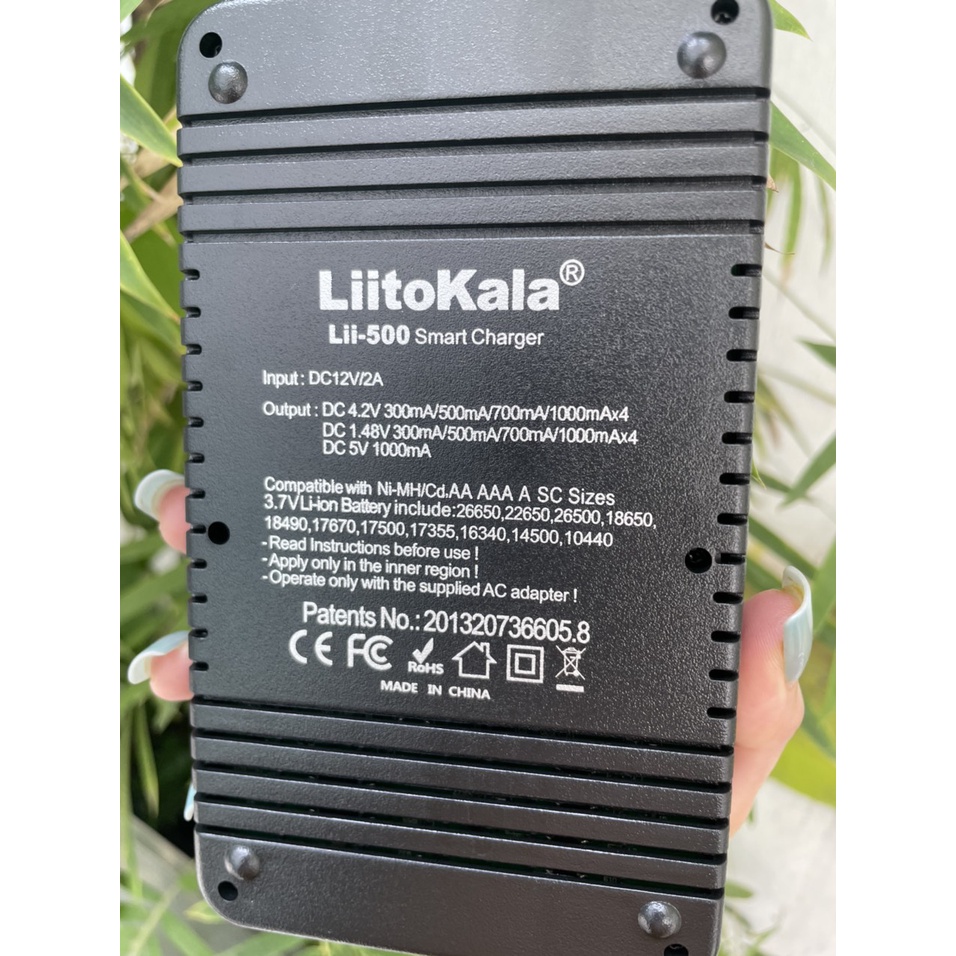 Liitokala Bộ sạc pin Đa năng cao cấp cho pin 18650,AA,AAA, có tes dung lượng,nội trở,làm sạc dự phòng-lii-500