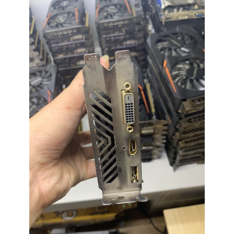 Card màn hình Giga GTX 1050 2G cũ giá rẻ