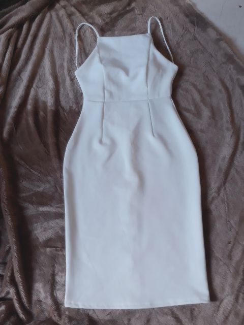 Đầm body hở lưng 2 dây