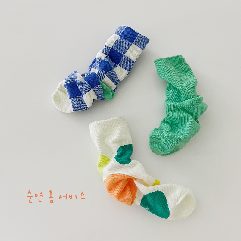 Set 3 đôi tất KokoroCare MS-38 từ cotton xanh dương kẻ caro ống cao trung bình xuân hè 2022 S/M/L cho bé 1-8 tuổi