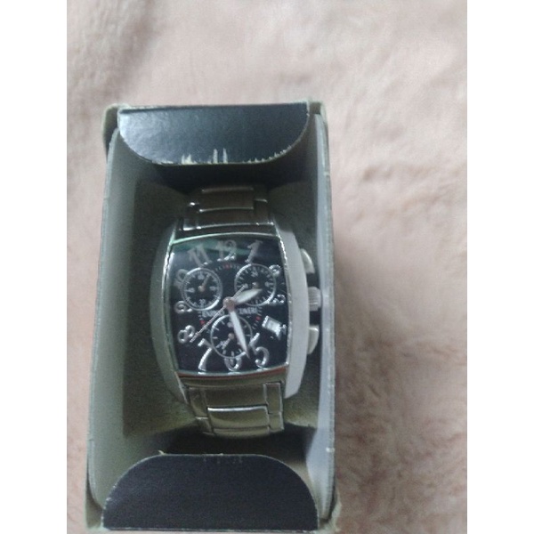 Đồng hồ nam hiệu enrico covery