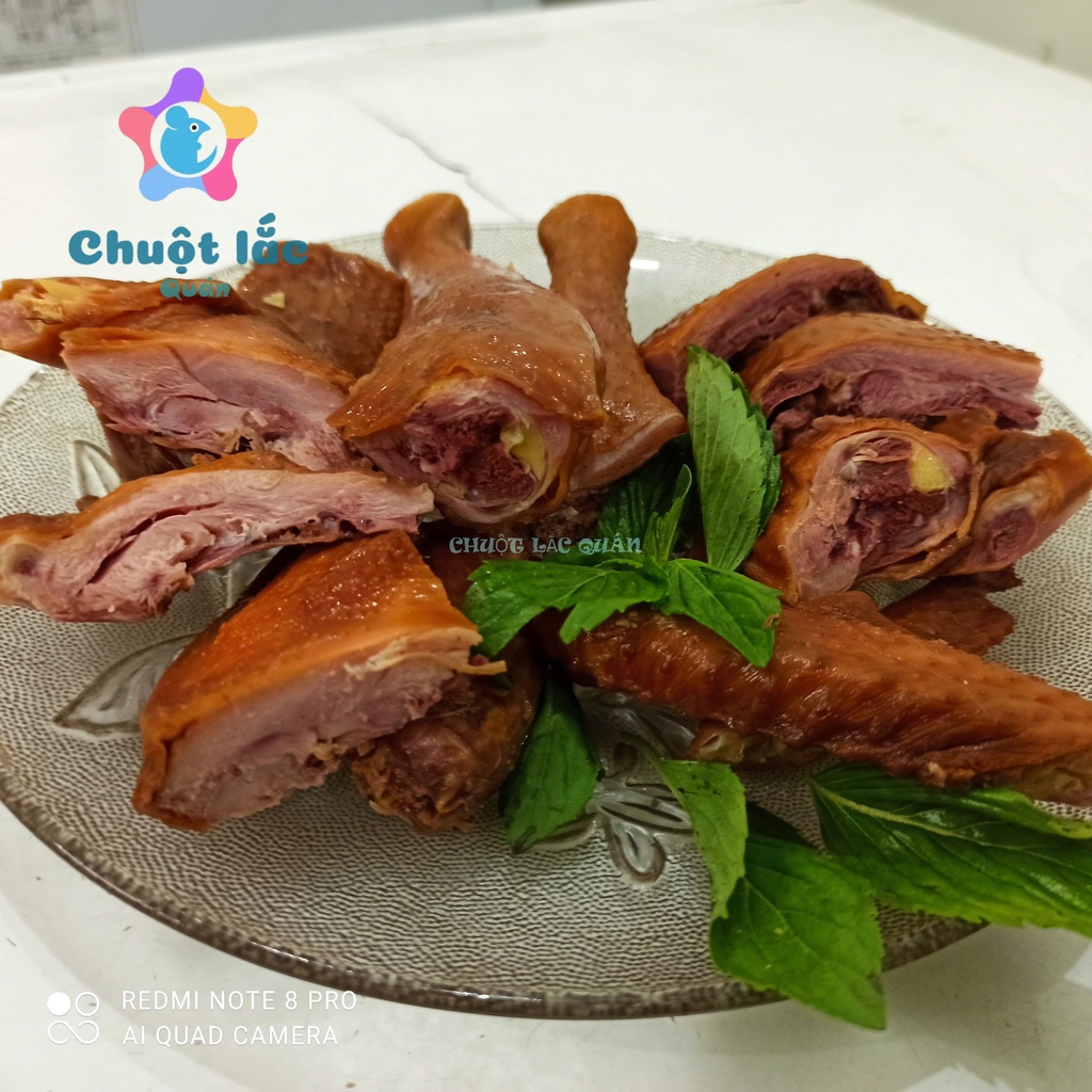 Đặc sản Gà hun khói nửa con dai ngon xuất sắc hàng công ty