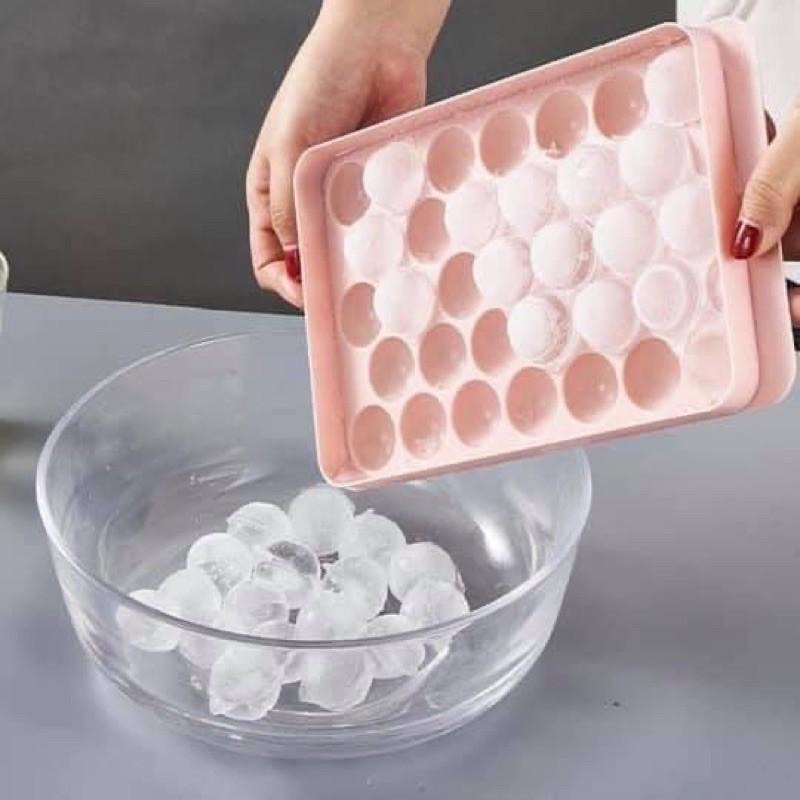 Khay đá viên bi 33 ô rất dễ lấy đá