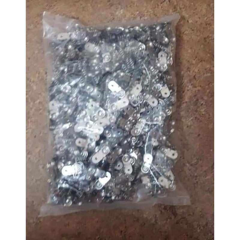 Đế chân pin đôi