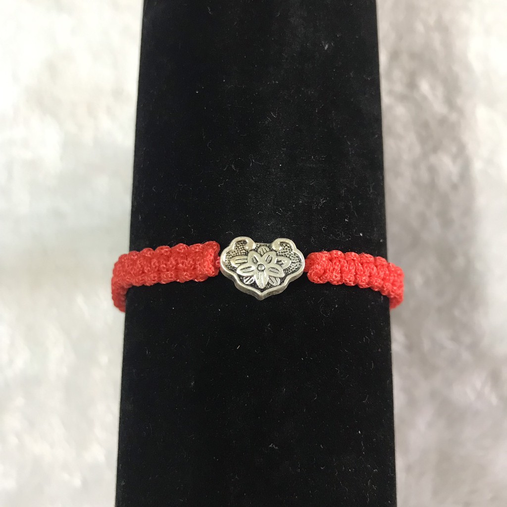 VT3 Vòng tay thắt dây đỏ mix Charm ( Qúy khách xem kỹ mô tả để chọn mẫu)