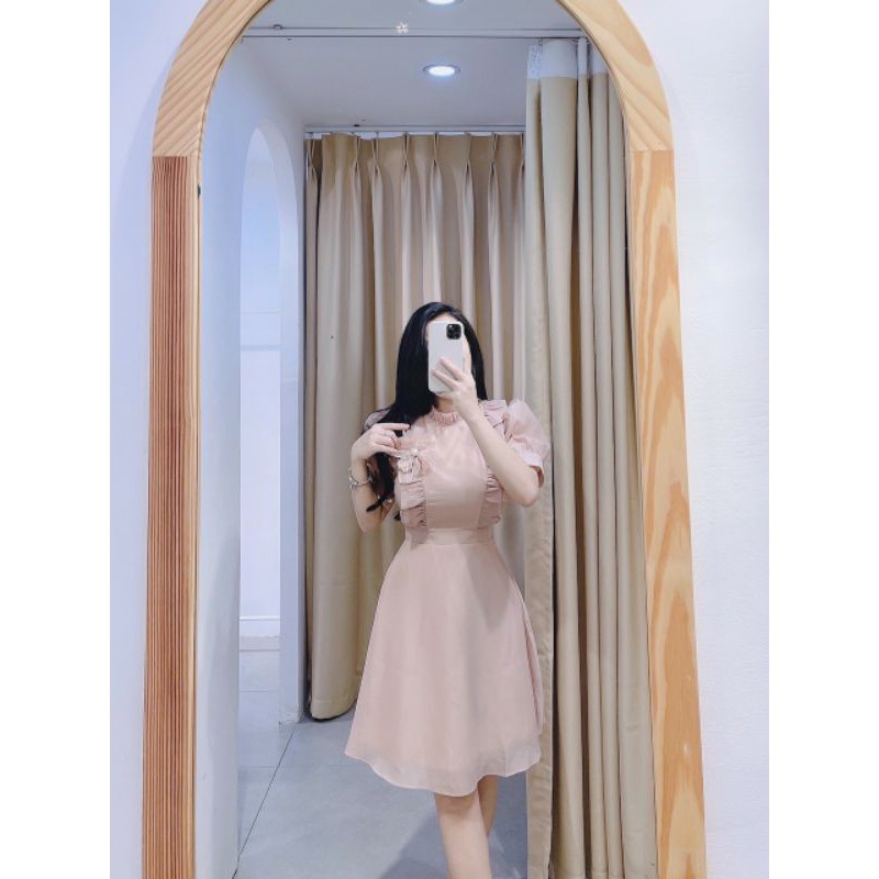 [Mã WASTMINI giảm 10% tối đa 30K đơn 150K] Váy tơ xinh xinh cổ bèo | BigBuy360 - bigbuy360.vn