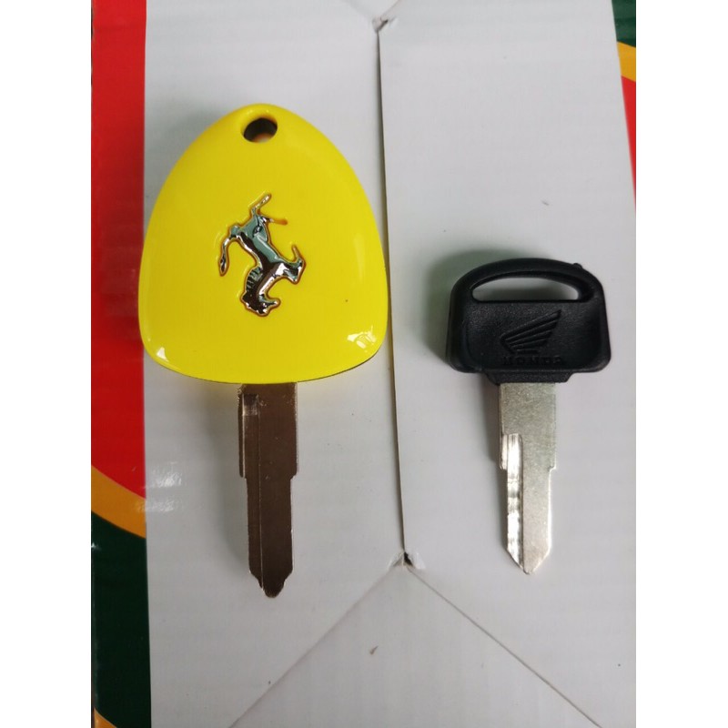 Phoi chìa khoá xe HONDA ngắn rảnh phải ĐỘ mẫu Ferrari ( tặng kèm 1 chìa nguyên bản )