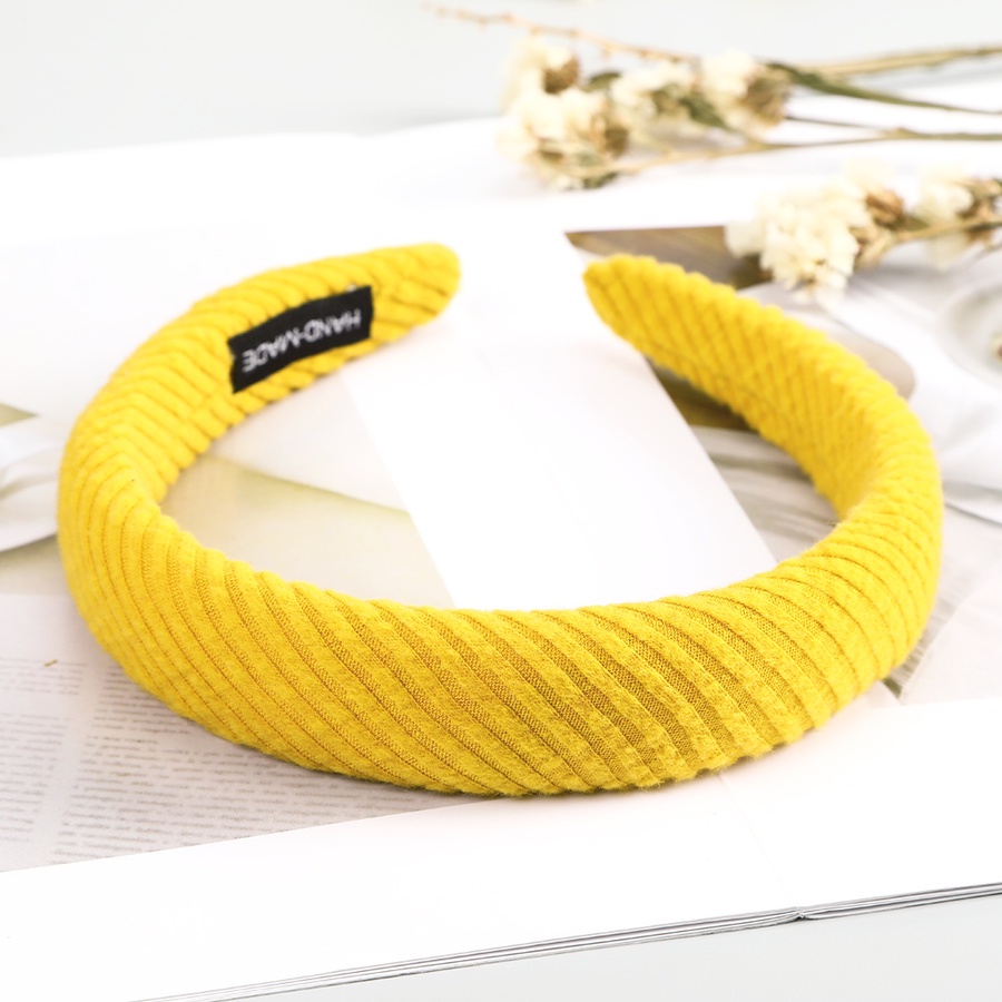 Cài tóc đan len phong cách Hàn Quốc thanh lịch cho nữ