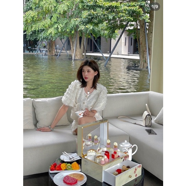 SET ÁO CROPTOP BÔNG REN NỔI + CHÂN VÁY KEM